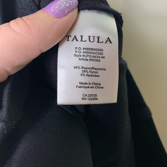 Aritzia Talula | Black Tailored Ponte Stretch Leggings - 2 - Picture 7 of 8